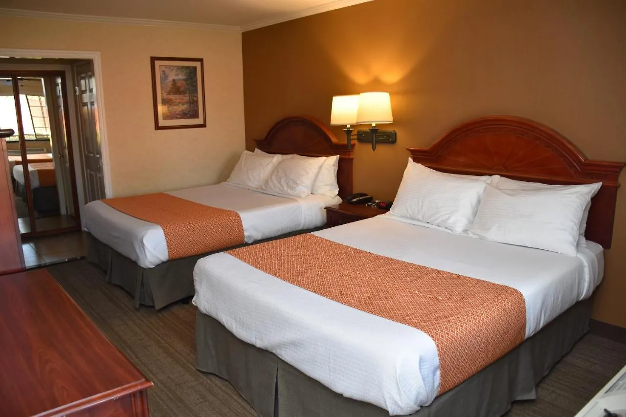 Dynasty Suites Redlands 3*,  United States