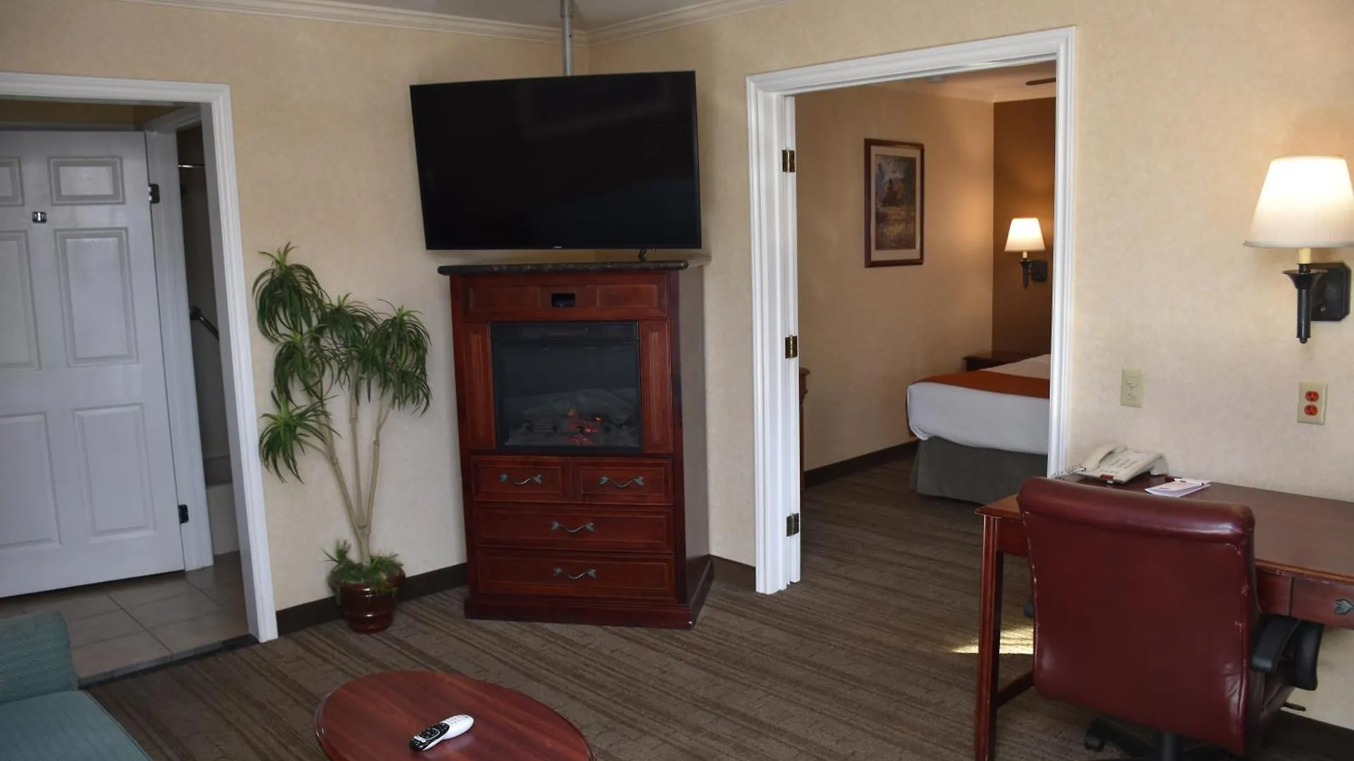 Hotel Dynasty Suites Redlands